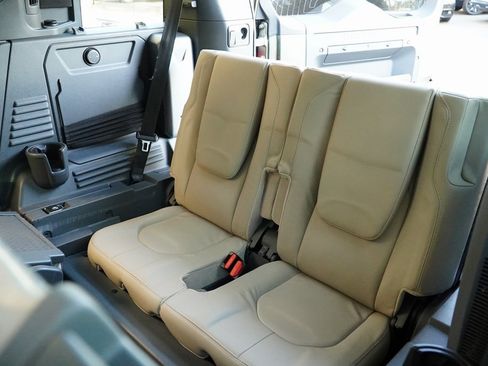 Used 2020 Land Rover Defender 110 HSE image 39