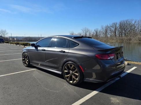 Used 2017 Chrysler 200 S w/ Navigation & Sound Group I image 8