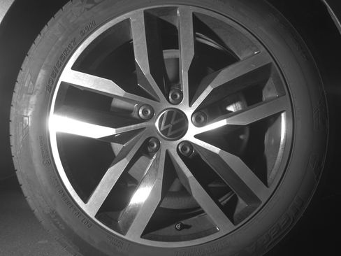 Used 2025 Volkswagen Jetta SE FWD image 13