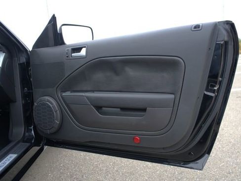 Used 2006 Ford Mustang GT Premium image 73