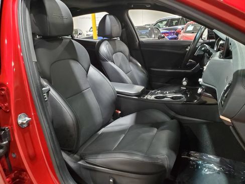 Used 2023 Kia Stinger GT-Line w/ Sun & Sound Package RWD image 13