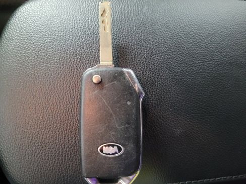 Used 2020 Kia Soul LX image 32