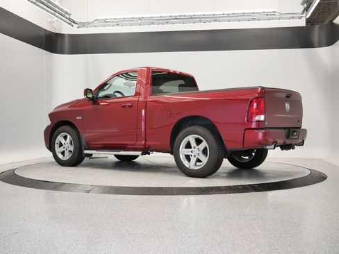 Used 2011 RAM 1500 R/T image 3