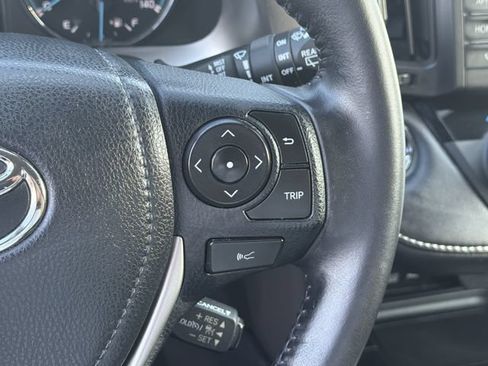 Used 2016 Toyota RAV4 XLE w/ Convenience Package AWD/4WD image 28