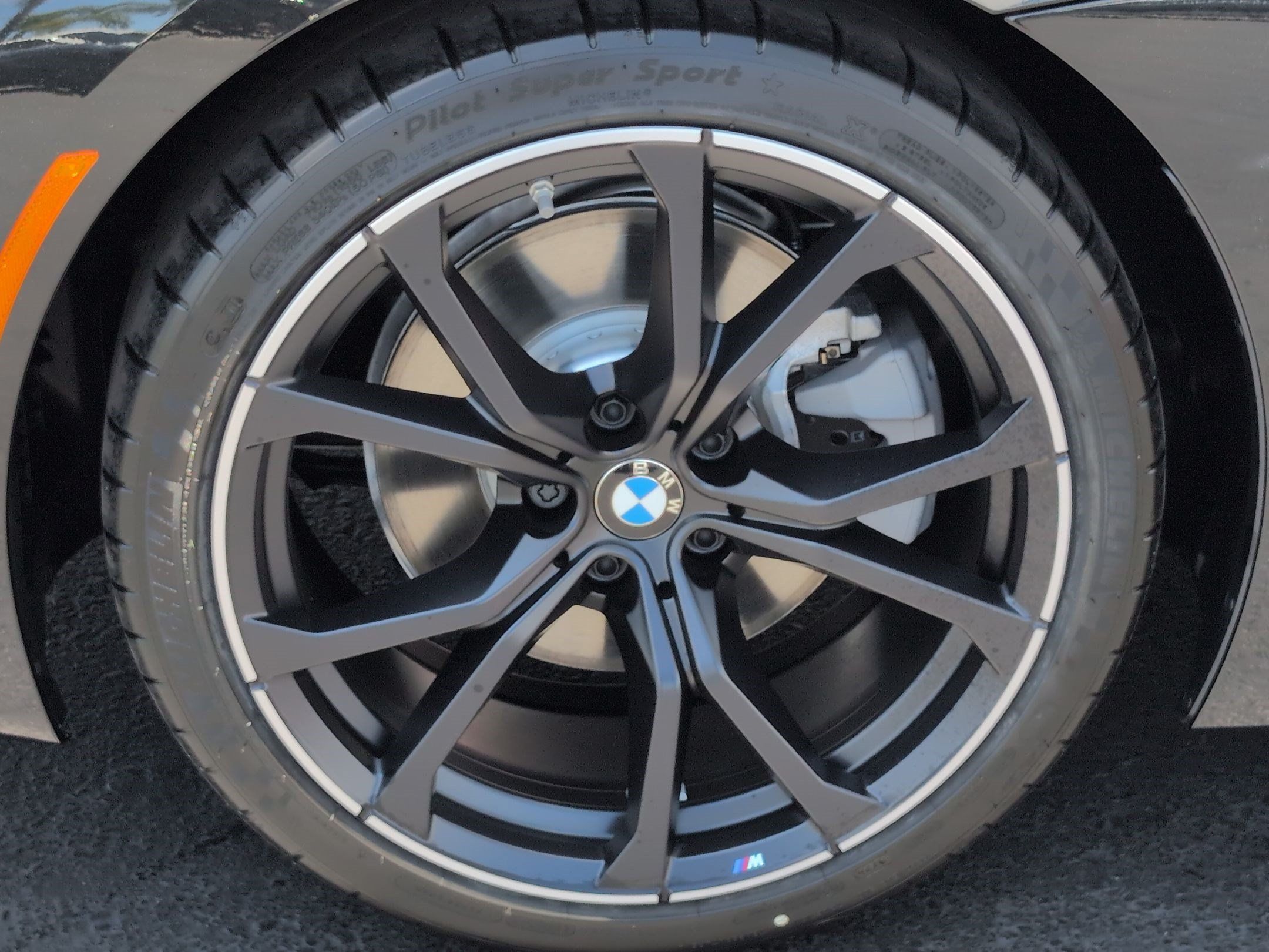 New 2026 BMW Z4 sDrive30i w/ Shadowloine Package RWD image 13