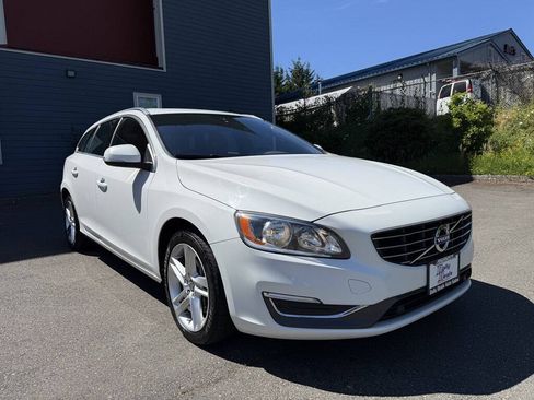 Used 2015 Volvo V60 T5 Premier AWD/4WD image 2