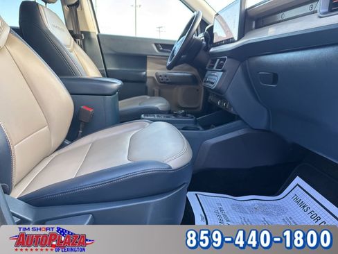 Used 2025 Ford Maverick Lariat image 41