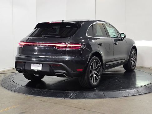 Certified 2025 Porsche Macan AWD/4WD image 7