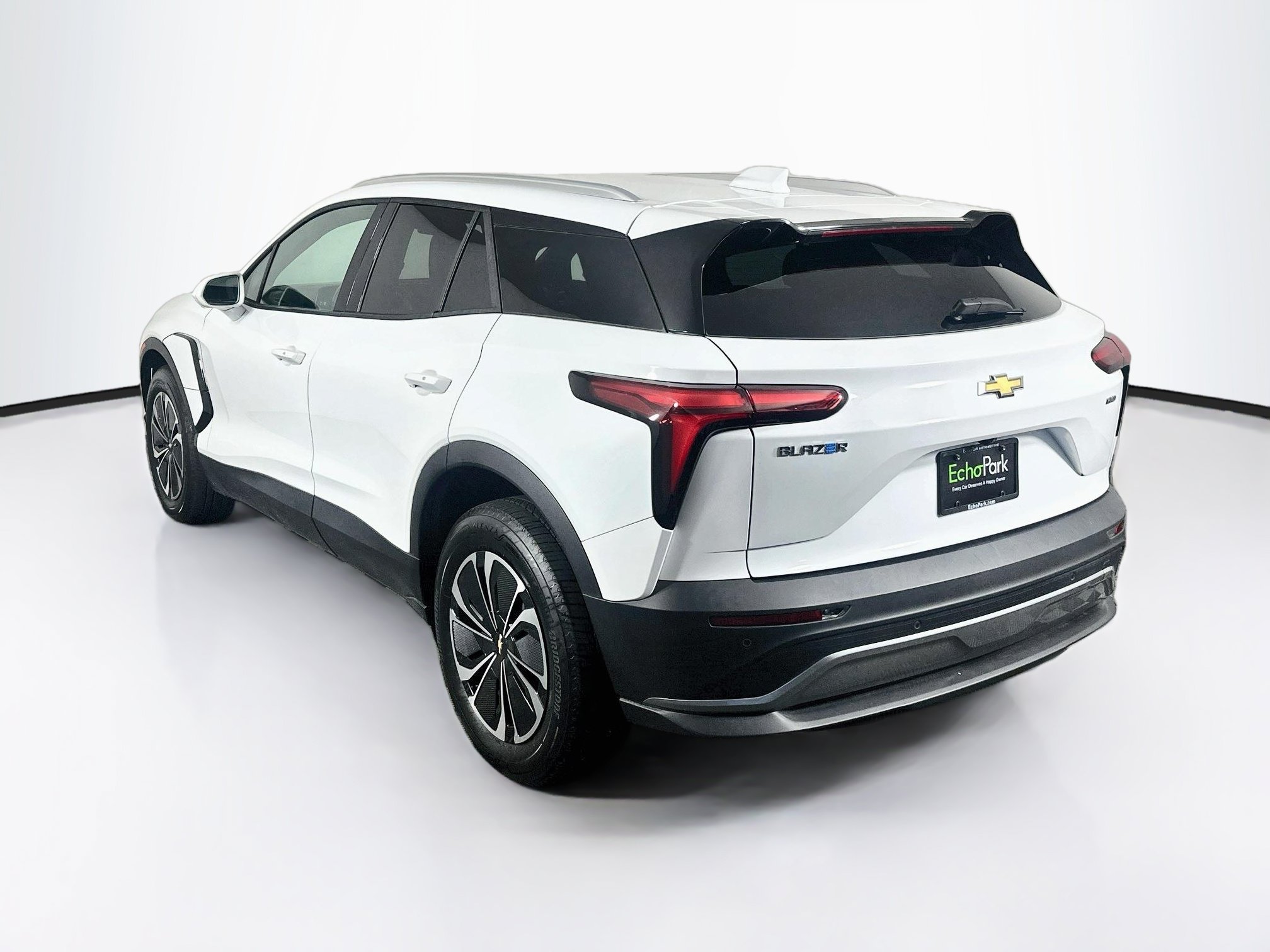 Used 2024 Chevrolet Blazer EV LT AWD/4WD image 5
