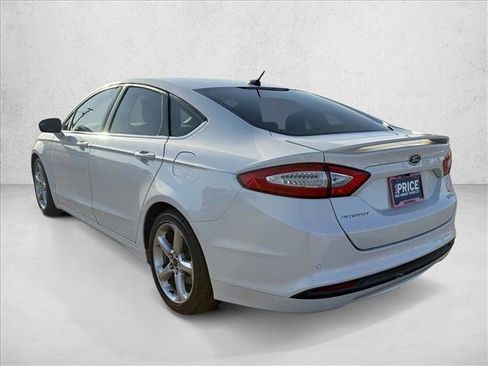Used 2016 Ford Fusion SE image 8