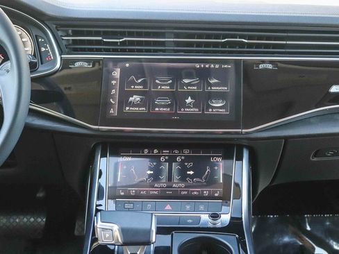 Used 2023 Audi Q8 Premium Plus w/ Premium Plus Package AWD/4WD image 14