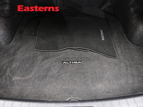 Used 2023 Nissan Altima 2.5 SV w/ SV Premium Package AWD/4WD image 9