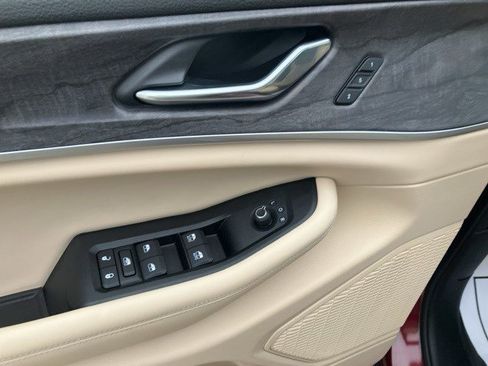 Certified 2024 Jeep Grand Cherokee Limited w/ Luxury Tech Group II image 10