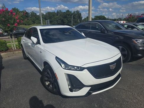Used 2020 Cadillac CT5 V w/ Premium Package AWD/4WD image 2