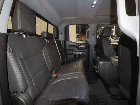 Certified 2020 Chevrolet Silverado 1500 LTZ w/ Technology Package image 28