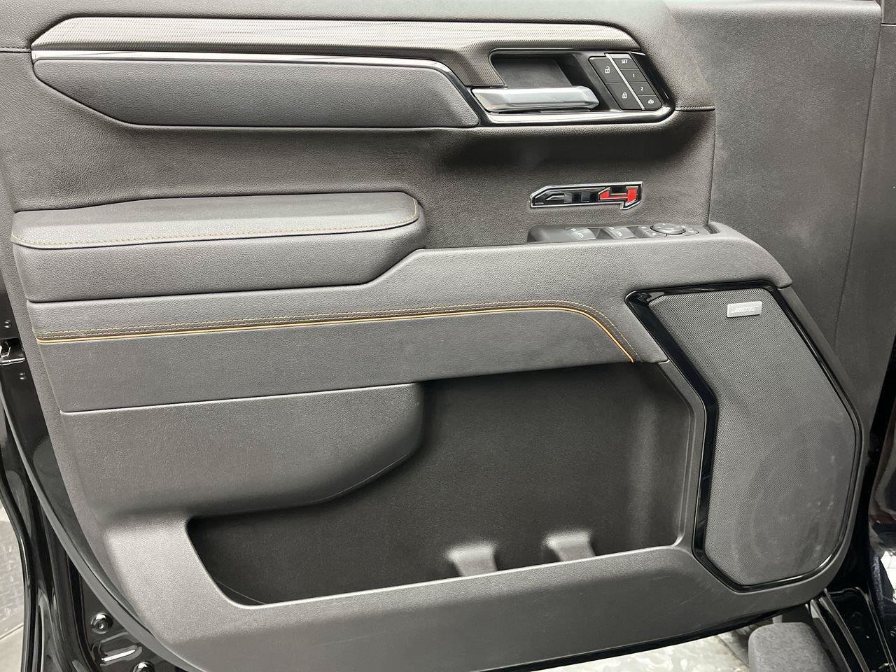 Certified 2025 GMC Sierra 1500 AT4 w/ Technology Package AWD/4WD image 13
