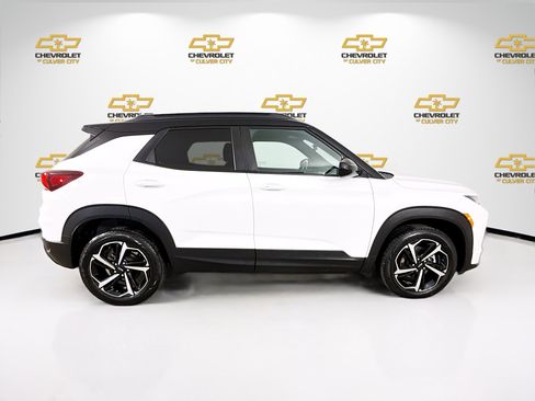 Used 2023 Chevrolet TrailBlazer RS AWD/4WD image 8
