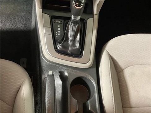 Used 2020 Hyundai Elantra SEL image 26