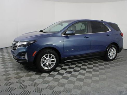 Used 2024 Chevrolet Equinox LT w/ LPO, Floor Liner Package image 2