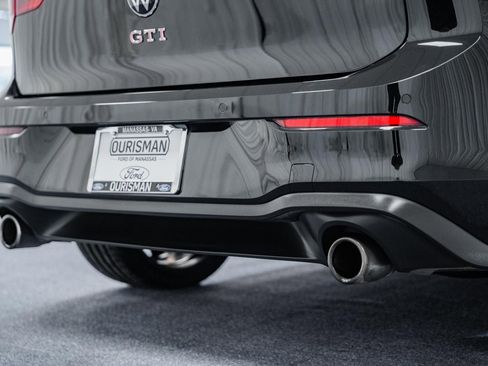 Used 2024 Volkswagen GTI Autobahn image 17