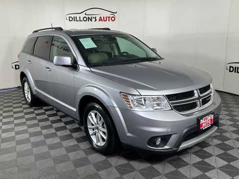 Used 2018 Dodge Journey SXT w/ Safe & Sound Group FWD image 9