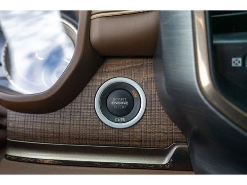 Used 2020 RAM 1500 Limited image 17