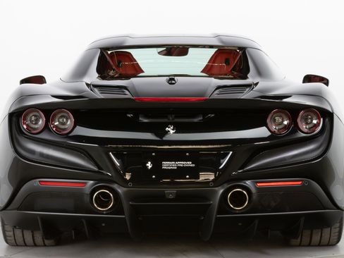 Certified 2021 Ferrari F8 Tributo image 14