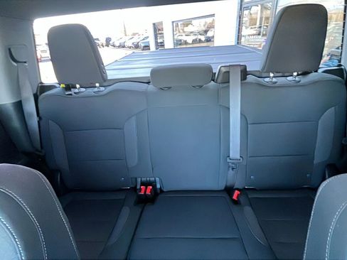 Used 2024 GMC Sierra 1500 Elevation image 22