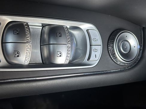 Used 2023 Genesis G90 3.5T AWD/4WD image 16