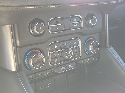 Used 2023 Chevrolet Tahoe Premier image 33