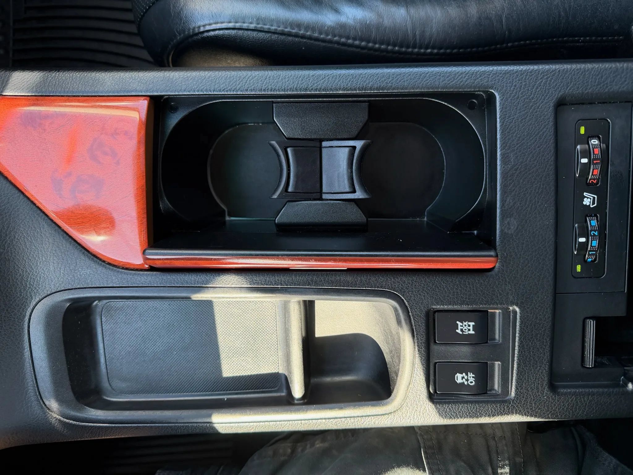 Used 2011 Lexus RX 350 AWD w/ Premium Pkg image 24