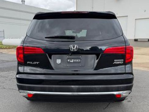 Used 2016 Honda Pilot Touring image 5