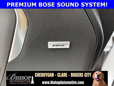 Used 2022 Chevrolet Tahoe Premier AWD/4WD image 16