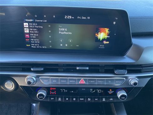 Used 2024 Kia Telluride LX image 11