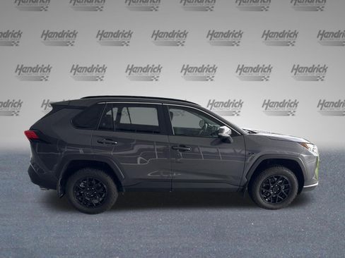Used 2025 Toyota RAV4 XLE FWD image 10