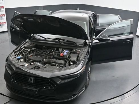 Used 2023 Honda Accord EX image 40