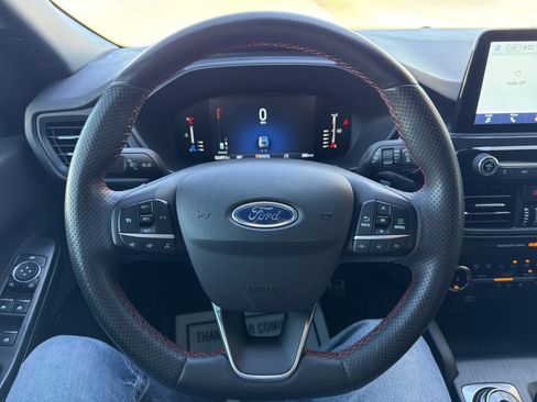 Used 2023 Ford Escape ST-Line AWD/4WD image 18