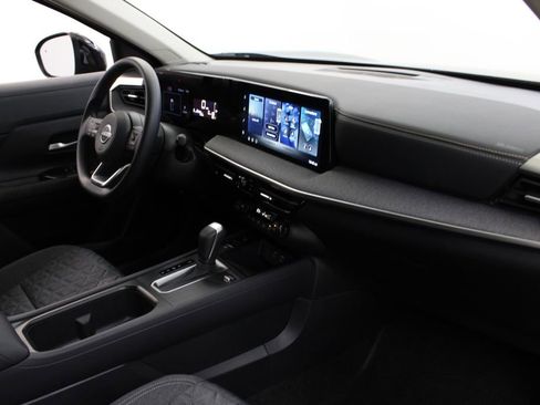 New 2026 Nissan Kicks SV w/ Cold Weather Package image 21