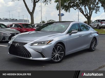 Certified 2025 Lexus ES 350 w/ Premium Package