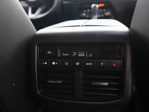 Used 2023 MAZDA CX-9 Touring Plus AWD/4WD image 13