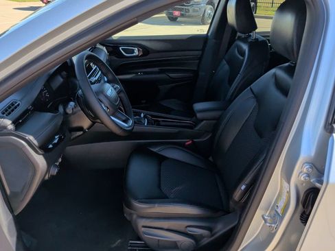 New 2026 Jeep Compass Latitude AWD/4WD image 12