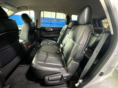Used 2017 Nissan Pathfinder SL w/ SL Tech Package image 37
