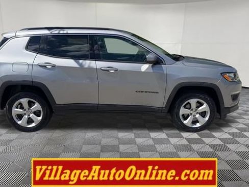Used 2018 Jeep Compass Latitude w/ Popular Equipment Group AWD/4WD image 43