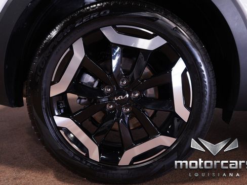 Used 2025 Kia Telluride EX image 21