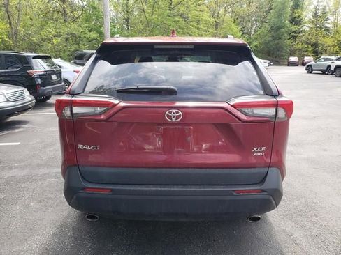 Used 2023 Toyota RAV4 XLE w/ Convenience Package AWD/4WD image 4