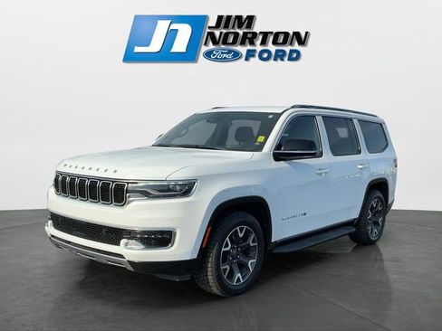 Used 2024 Jeep Wagoneer Series III image 7