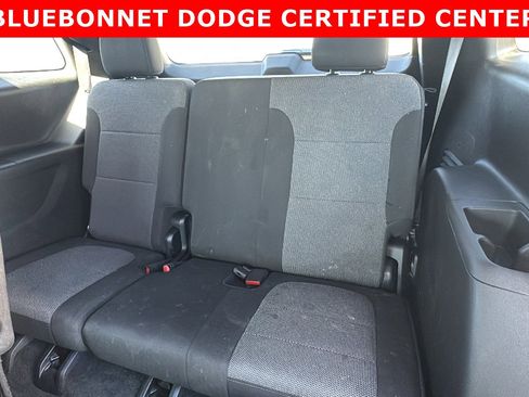Used 2023 Chevrolet Traverse LT image 15