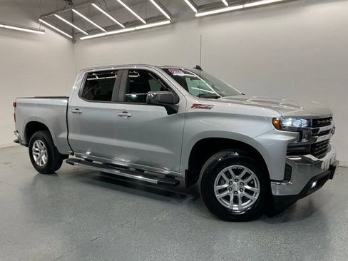 Used 2019 Chevrolet Silverado 1500 LT w/ All-Star Edition AWD/4WD image 2