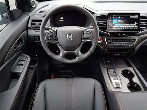 Certified 2025 Honda Ridgeline TrailSport+ image 11