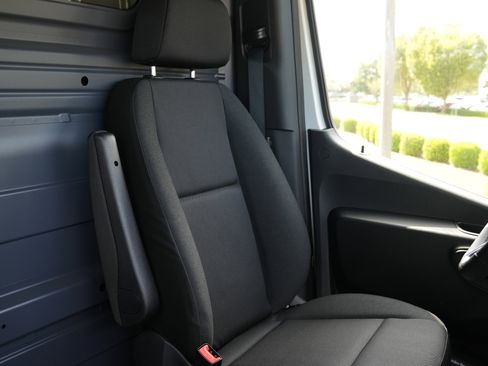 New 2025 Mercedes-Benz Sprinter 2500 image 19